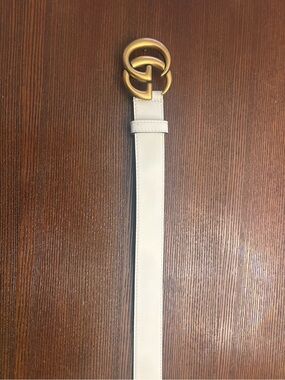 White leather belt with GG gold hardware worn once 36”